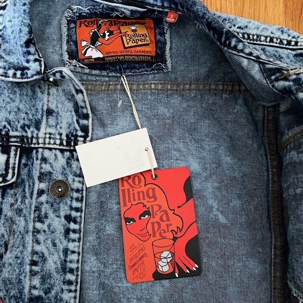 NWT DENIM JACKET - Picture 10 of 14